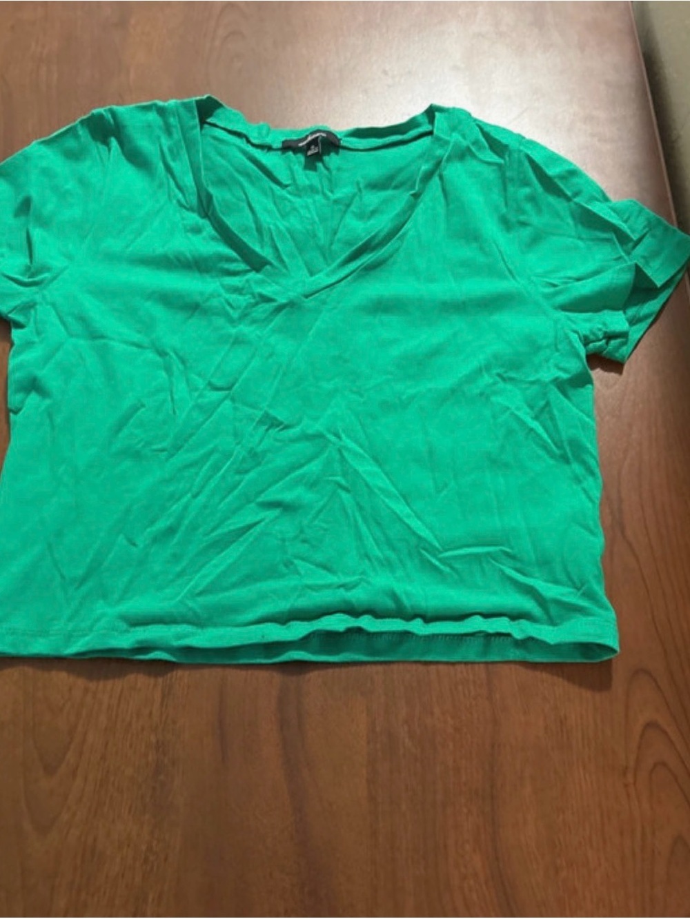 Classic V-Neck Women's Crop Top - Green